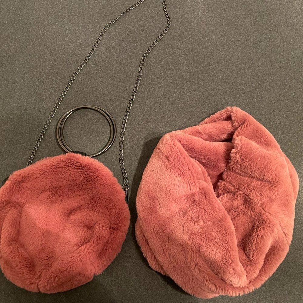 Pink bag set with scarf